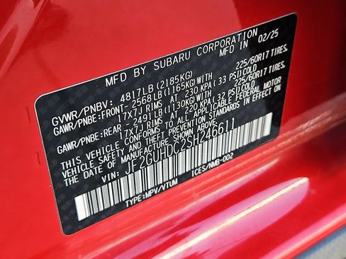 Used 2025 Subaru Crosstrek 2.5i Premium AWD/4WD image 33