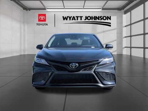 Used 2023 Toyota Camry SE FWD image 5