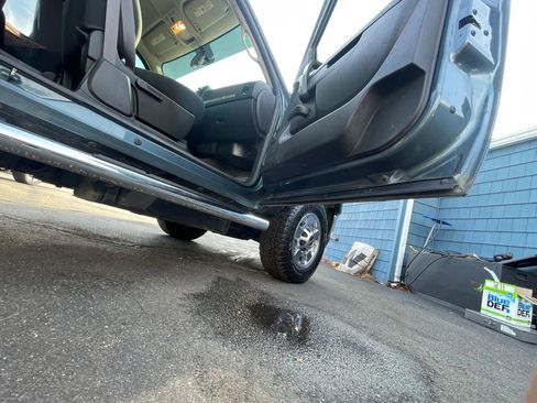 Used 2013 GMC Sierra 2500 SLE w/ SLE Preferred Package image 38