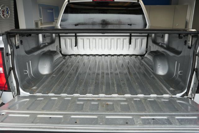 Used 2018 Chevrolet Silverado 1500 LT w/ All Star Edition AWD/4WD image 9