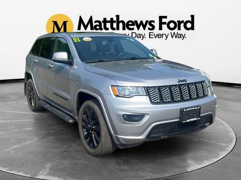 Used 2021 Jeep Grand Cherokee Laredo X AWD/4WD image 8