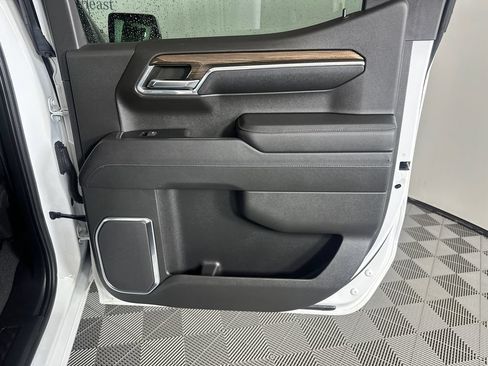 Used 2023 Chevrolet Silverado 1500 LT w/ Protection Package RWD image 16