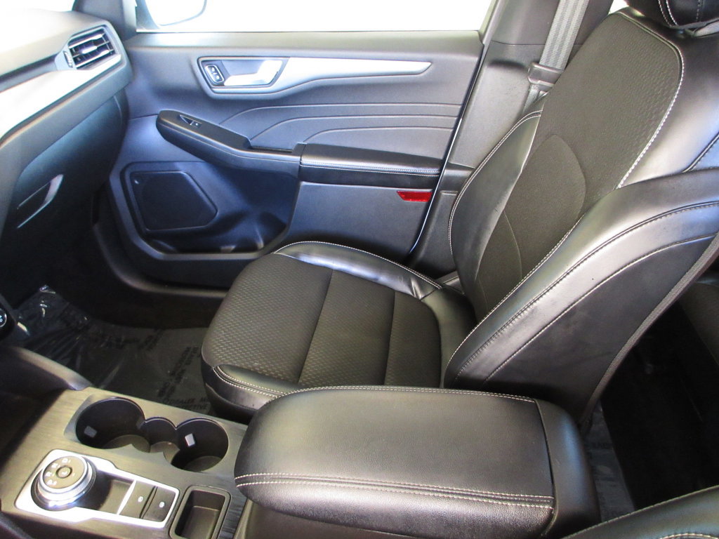 Used 2025 Ford Escape SE FWD image 23
