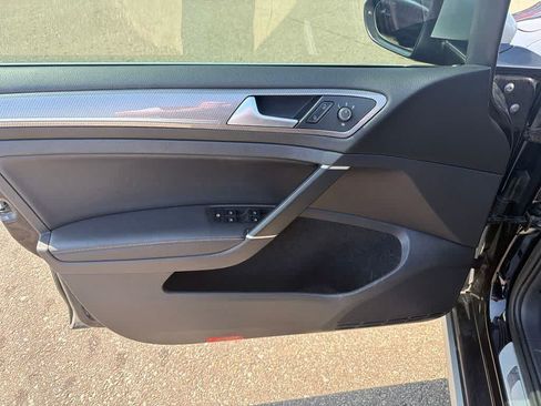 Used 2019 Volkswagen Golf Alltrack SE AWD/4WD image 14