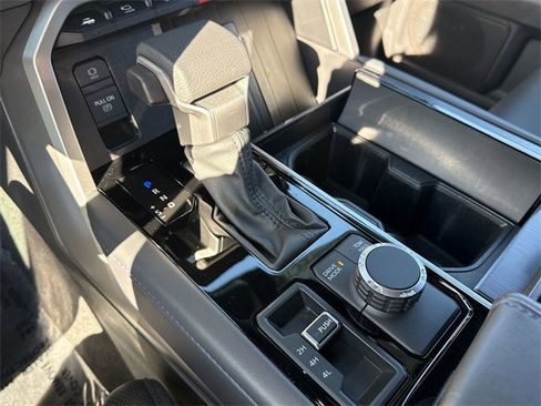 Used 2024 Toyota Sequoia Platinum image 19