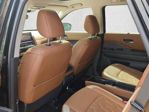 New 2026 Nissan Pathfinder Platinum AWD/4WD image 14
