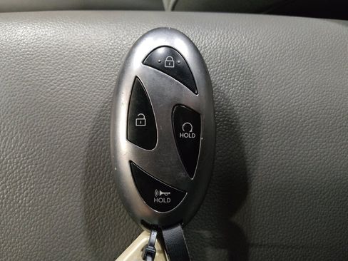 Used 2025 Hyundai Elantra SEL FWD image 32