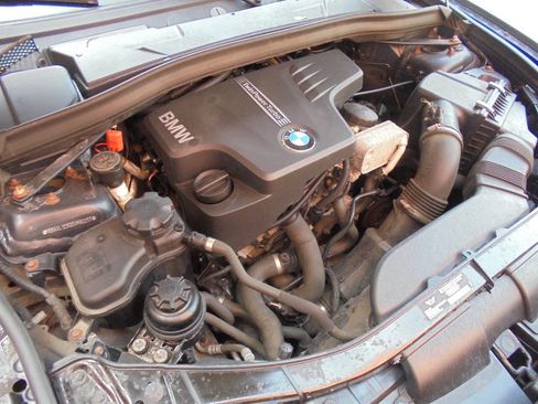Used 2013 BMW X1 xDrive28i w/ Ultimate Pkg AWD/4WD image 36