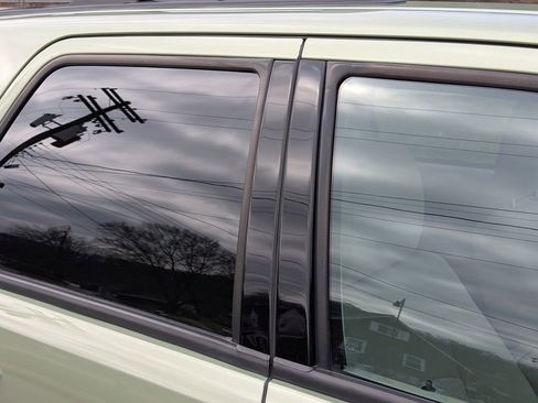 Used 2009 Mercury Mariner 4WD image 29