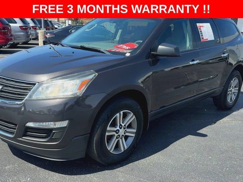 Used 2017 Chevrolet Traverse LS FWD image 5