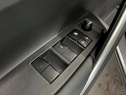 Certified 2023 Toyota Corolla Cross LE FWD image 38