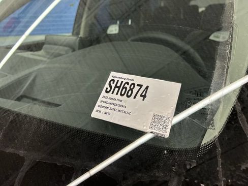 Used 2025 Honda Pilot Elite image 35