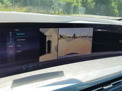 New 2025 Cadillac Escalade IQ Luxury 2 w/ LPO, Radiant Package image 17