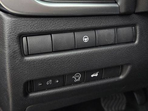 New 2026 Nissan Rogue SV FWD image 18
