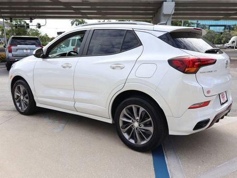 Used 2022 Buick Encore GX Select w/ Sport Touring Package FWD image 5