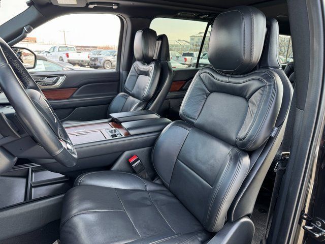 Used 2022 Lincoln Navigator L Reserve AWD/4WD image 14