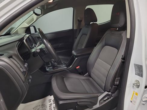 Used 2022 GMC Canyon AT4 image 13