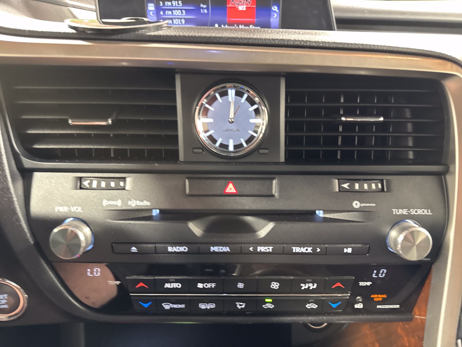 Used 2017 Lexus RX 350 AWD w/ Premium Package image 23