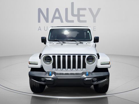 Used 2022 Jeep Wrangler Unlimited Sahara w/ Cold Weather Group AWD/4WD image 8