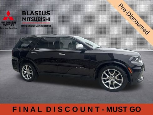 Used 2024 Dodge Durango Citadel w/ Tow 'N Go Group AWD/4WD image 4