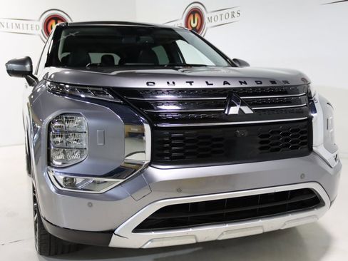 Used 2022 Mitsubishi Outlander SE image 21