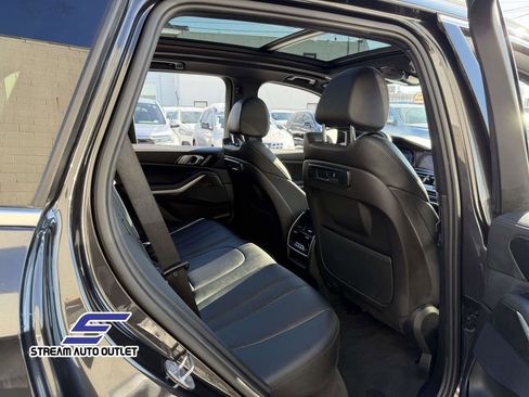 Used 2022 BMW X5 xDrive45e image 18