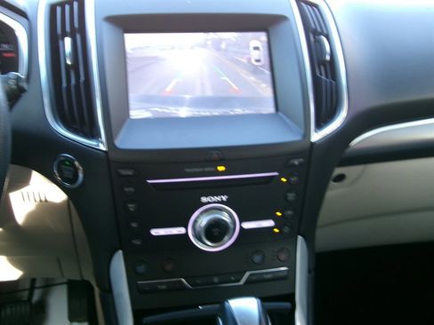 Used 2018 Ford Edge Titanium w/ Equipment Group 301A image 14