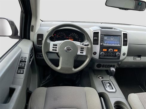 Used 2020 Nissan Frontier SV image 22