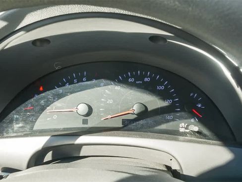 Used 2011 Toyota Camry LE image 22