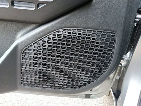 Used 2025 Toyota Tacoma TRD Sport image 13