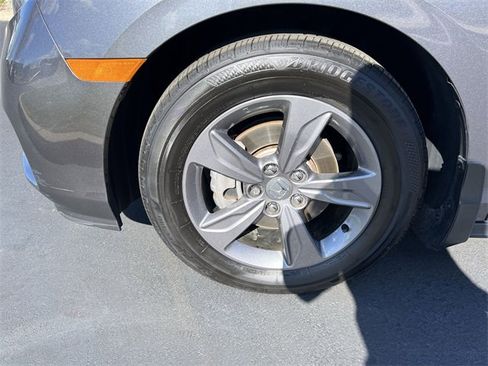 Used 2024 Honda Odyssey EX image 8