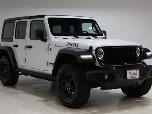 Used 2024 Jeep Wrangler Unlimited AWD/4WD image 1