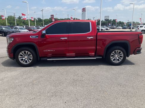 Used 2022 GMC Sierra 1500 Denali AWD/4WD image 4