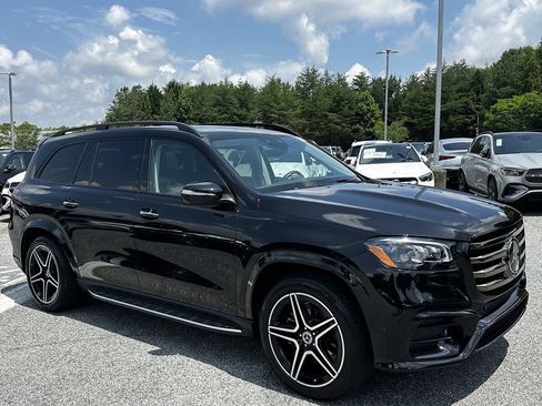 Certified 2026 Mercedes-Benz GLS 450 4MATIC w/ AMG Line Exterior image 2