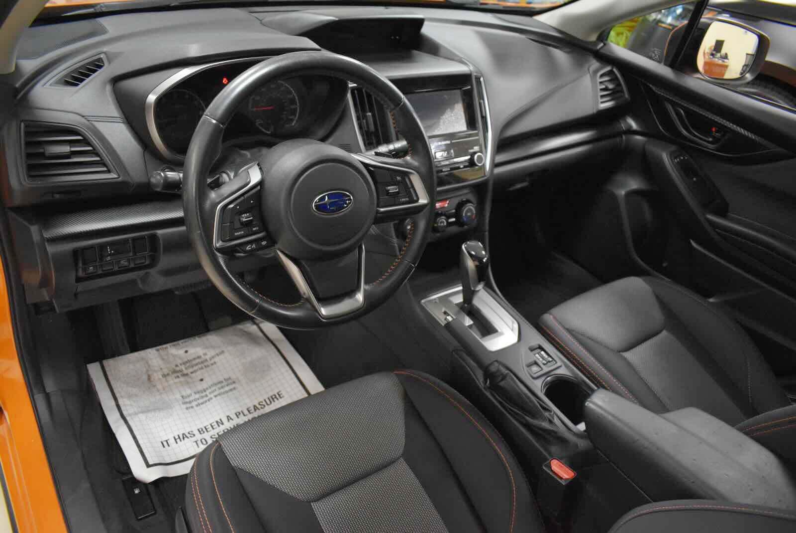 Used 2018 Subaru Crosstrek 2.0i Premium w/ Moonroof Package AWD/4WD image 11