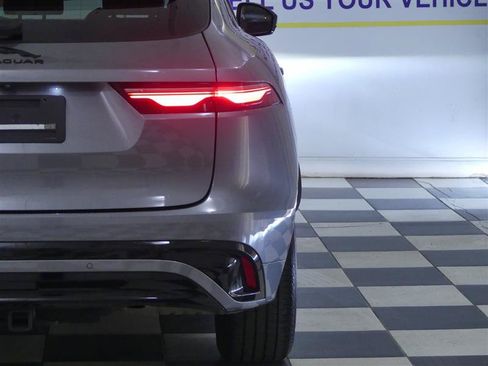 Used 2024 Jaguar F-PACE R-Dynamic S AWD/4WD image 33