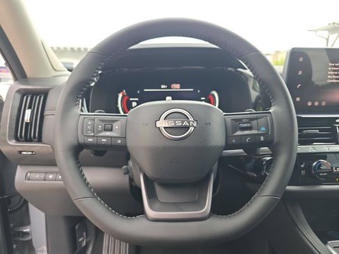 New 2026 Nissan Pathfinder Platinum AWD/4WD image 26