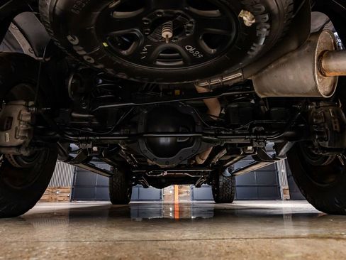 Used 2024 RAM 2500 Laramie w/ Night Edition AWD/4WD image 15