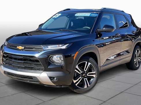 Certified 2023 Chevrolet TrailBlazer LT w/ Convenience Package image 2