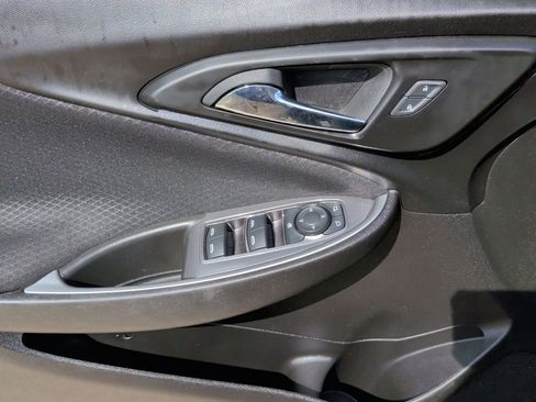 Used 2023 Chevrolet Malibu LT image 11