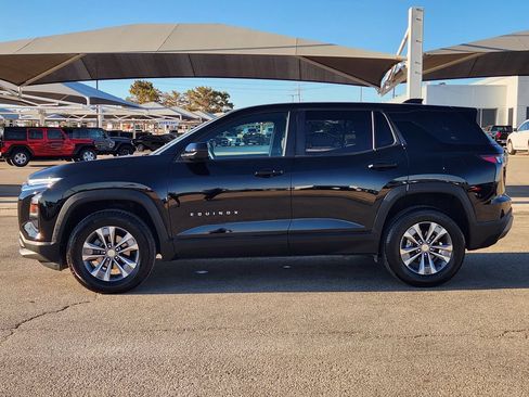 Used 2026 Chevrolet Equinox LT AWD/4WD image 4