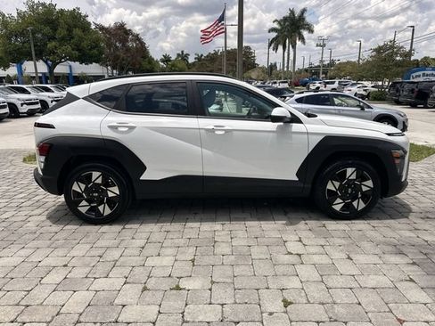 Used 2025 Hyundai Kona SEL FWD image 14