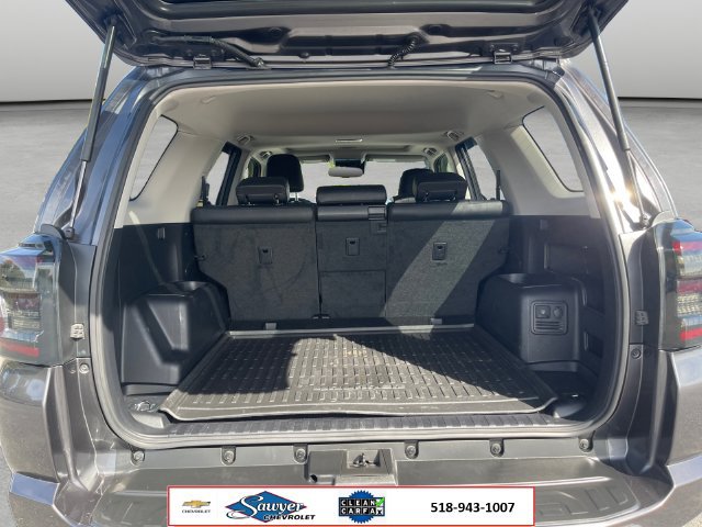 Used 2022 Toyota 4Runner TRD Off-Road Premium w/ TRD Black Wheel Package (TMS) AWD/4WD image 18
