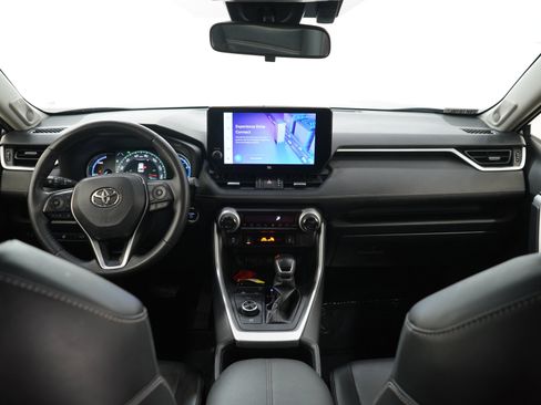 Used 2023 Toyota RAV4 XLE Premium AWD/4WD image 15