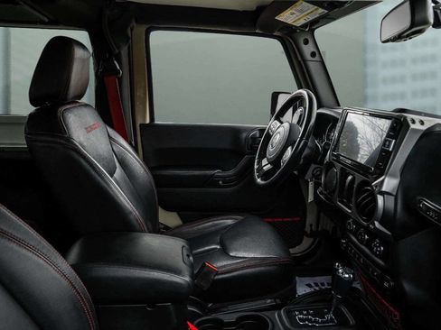 Used 2017 Jeep Wrangler Rubicon image 14