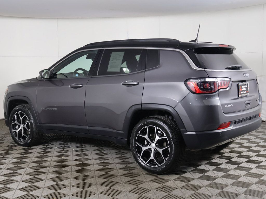 Used 2024 Jeep Compass Limited AWD/4WD image 9