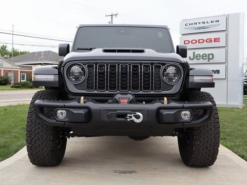 Used 2025 Jeep Wrangler Unlimited Rubicon 392 image 6