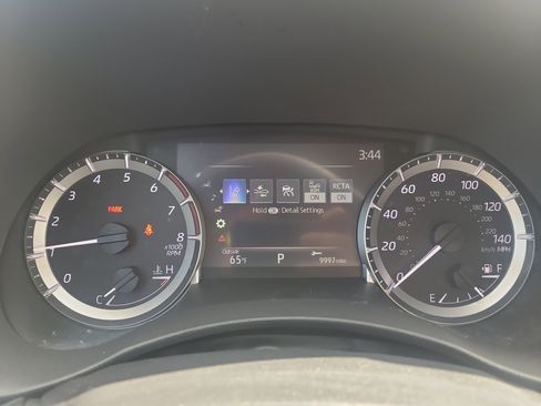 Used 2023 Toyota Highlander LE AWD/4WD image 22