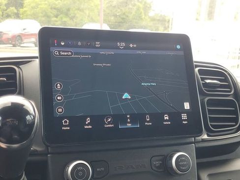 New 2024 RAM ProMaster 3500 w/ Premium Convenience Group image 19