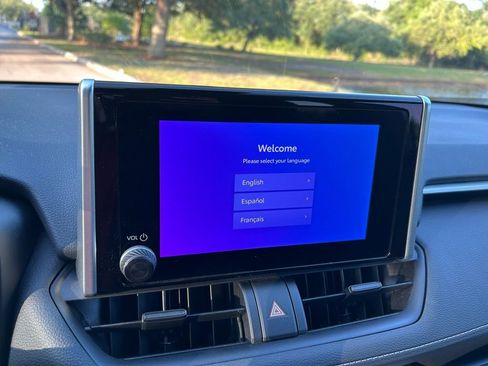 Used 2024 Toyota RAV4 XLE w/ Convenience Package FWD image 24